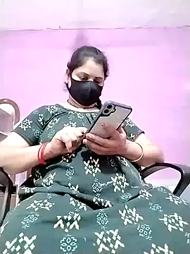 Snapshot of Ruksar-Pathan chatting on 02.05.25 Ruksar-Pathan online show from 02.05.25