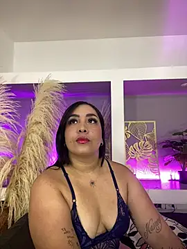 Snapshot of Sheeryl__ chatting on 05.12.26 Sheeryl online show from 05.12.26