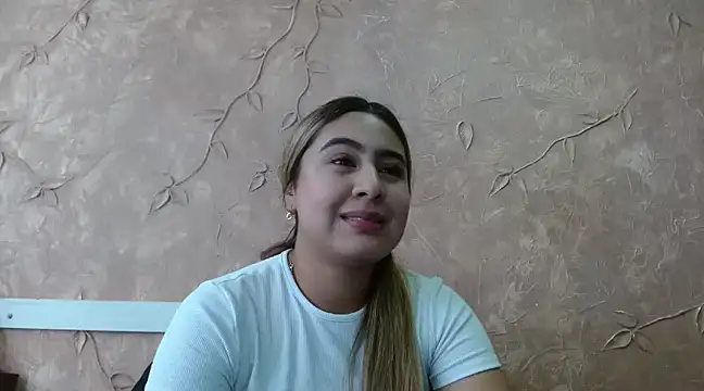 Miabonnett  online show from 03.14.25