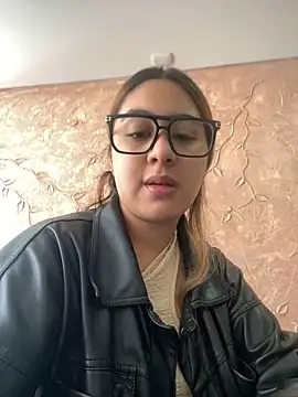 Miabonnett  online show from 09.26.25