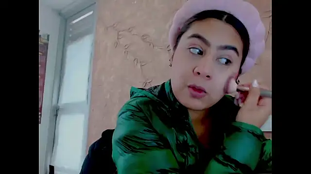 Miabonnett  online show from 09.30.25