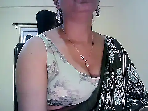 Model-Tanya online show from 12.22.25