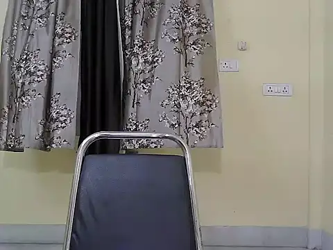 Snapshot of Model-Tanya chatting on 05.17.26 Model-Tanya online show from 05.17.26