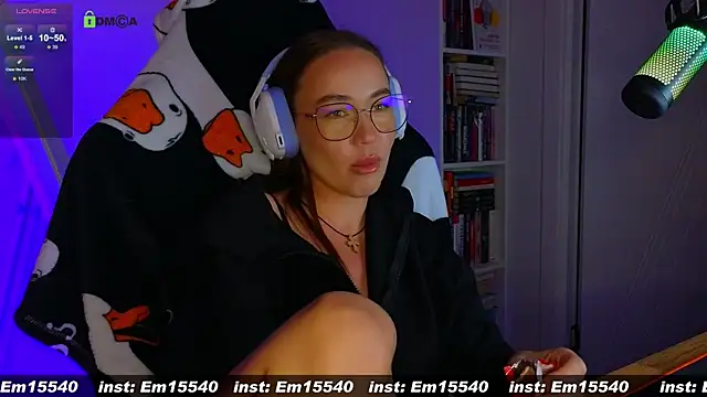 Snapshot of Emili1- chatting on 01.17.25 Emili1- online show from 01.17.25