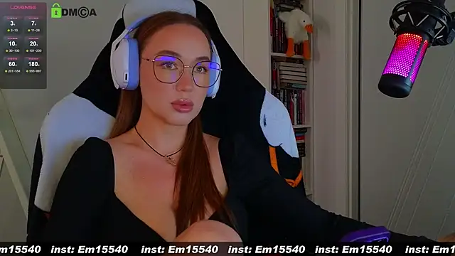 Snapshot of Emili1- chatting on 01.22.25 Emili1- online show from 01.22.25