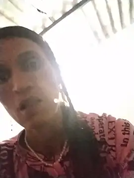 Snapshot of Nathasha_LatinHot chatting on 10.12.25 Nathasha LatinHot online show from 10.12.25