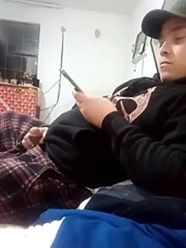 Snapshot of DirtyRcride chatting on 12.21.24 DirtyRcride online show from 12.21.24