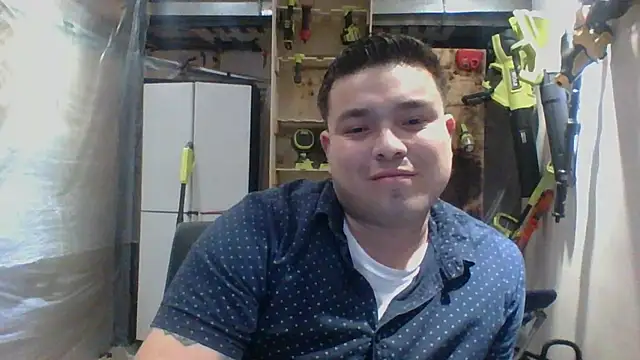 Snapshot of DirtyRcride chatting on 12.28.24 DirtyRcride online show from 12.28.24