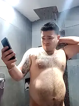 Snapshot of DirtyRcride chatting on 12.28.24 DirtyRcride online show from 12.28.24