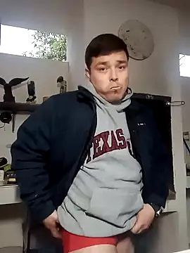 Snapshot of DirtyRcride chatting on 01.09.25 DirtyRcride online show from 01.09.25