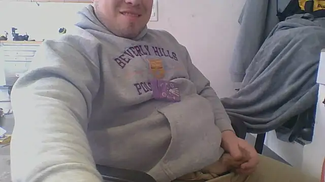 Snapshot of DirtyRcride chatting on 01.15.25 DirtyRcride online show from 01.15.25