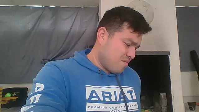 Snapshot of DirtyRcride chatting on 01.28.25 DirtyRcride online show from 01.28.25