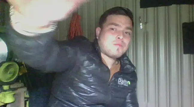 Snapshot of DirtyRcride chatting on 02.13.25 DirtyRcride online show from 02.13.25