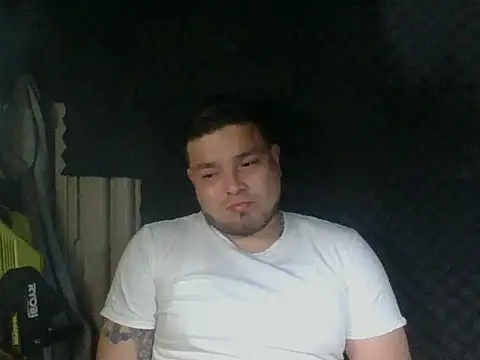 Snapshot of DirtyRcride chatting on 02.26.25 DirtyRcride online show from 02.26.25