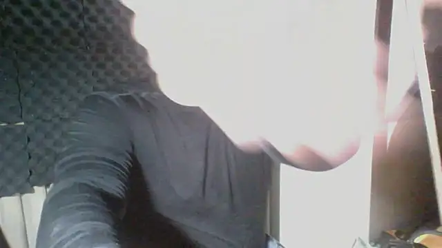 Snapshot of DirtyRcride chatting on 03.01.25 DirtyRcride online show from 03.01.25