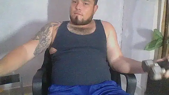 Snapshot of DirtyRcride chatting on 09.22.25 DirtyRcride online show from 09.22.25