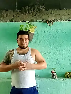 Snapshot of DirtyRcride chatting on 10.02.25 DirtyRcride online show from 10.02.25