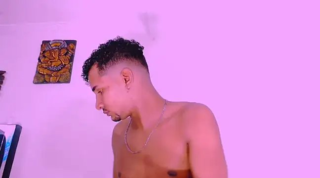 Snapshot of bigballsfullfu chatting on 02.28.25 bigballsfullfu online show from 02.28.25