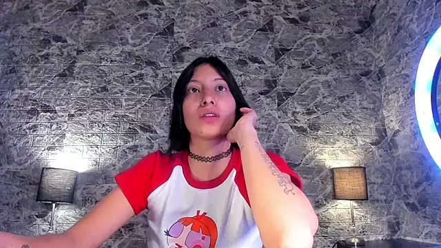 Snapshot of IssaandNeron_sex chatting on 12.18.24 IssaandNeron sex online show from 12.18.24