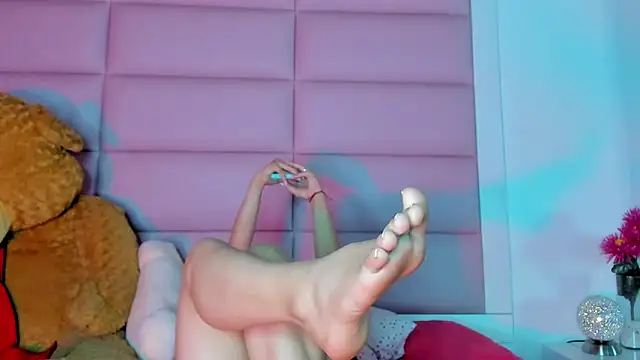 little-Emma online show from 02.06.25