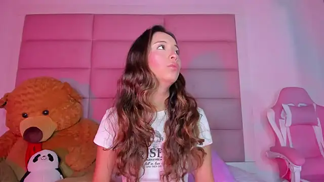 little-Emma online show from 03.02.25