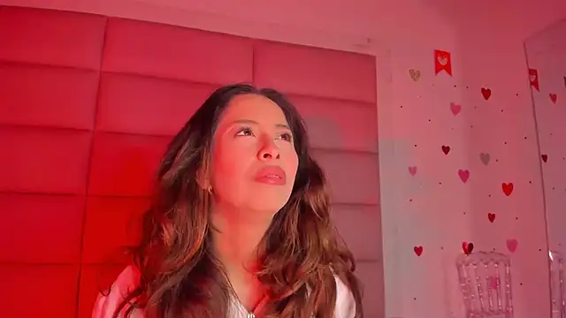 little-Emma online show from 10.20.25