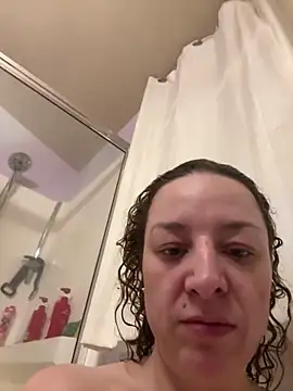 Snapshot of MonroeLoves chatting on 03.16.25 MonroeLoves online show from 03.16.25