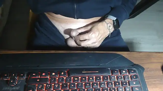 Adri gard online show from 10.17.25