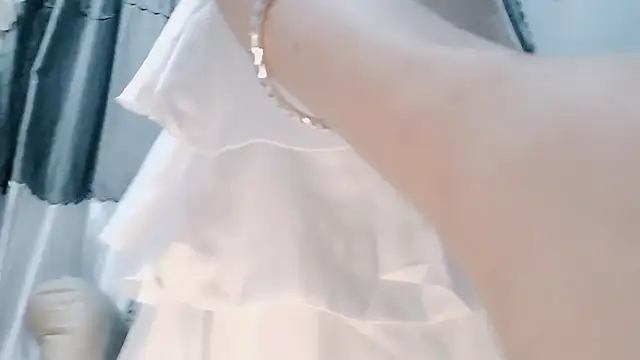 Nery Asian online show from 01.22.25