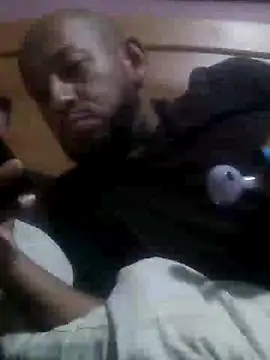 Snapshot of pineda1689 chatting on 12.17.24 pineda1689 online show from 12.17.24