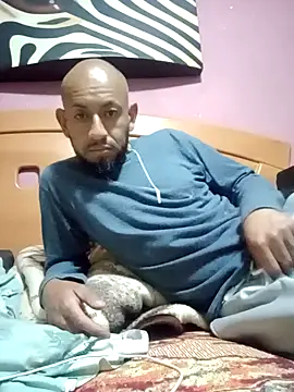 Snapshot of pineda1689 chatting on 02.10.25 pineda1689 online show from 02.10.25