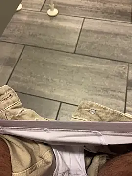 Snapshot of michifolli92 chatting on 03.03.25 michifolli92 online show from 03.03.25