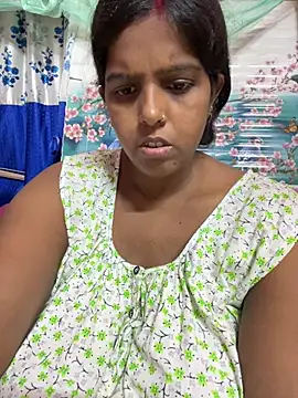 Snapshot of Beauty-queen chatting on 07.17.26 Beauty-queen online show from 07.17.26