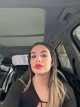 Alirawrz online show from 11.19.25