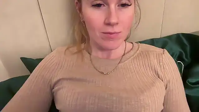 redheadrosie69 online show from 12.04.25