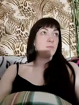 NikaXBerry online show from 02.18.25