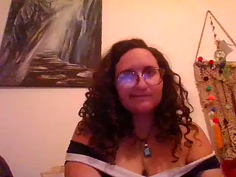 Snapshot of juicyrubies chatting on 01.19.25 juicyrubies online show from 01.19.25