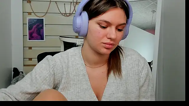 Josephine Kiss online show from 01.21.25