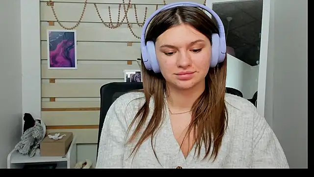 Josephine Kiss online show from 01.21.25