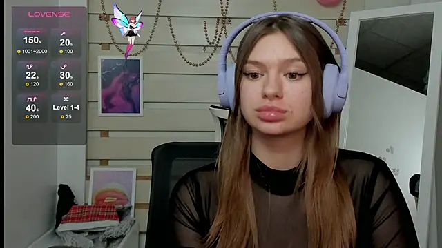 Josephine Kiss online show from 03.09.25