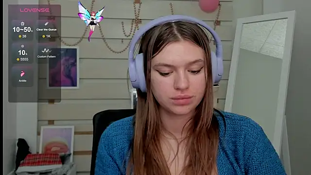 Josephine Kiss online show from 03.15.25