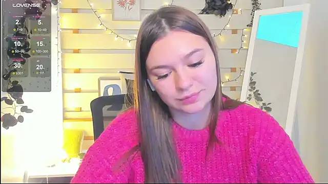 Josephine Kiss online show from 02.02.26