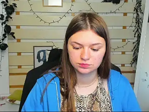 Josephine Kiss online show from 04.23.26