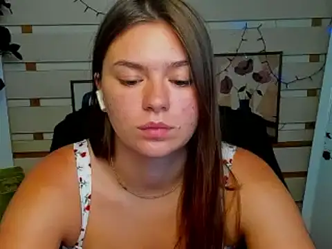 Snapshot of Josephine_Kiss chatting on 06.24.26 Josephine Kiss online show from 06.24.26
