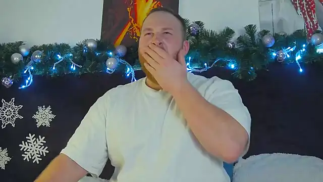 Snapshot of RoddyStill chatting on 12.17.24 RoddyStill online show from 12.17.24