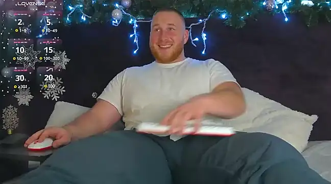 Snapshot of RoddyStill chatting on 12.19.24 RoddyStill online show from 12.19.24