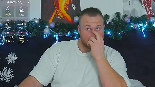 Snapshot of RoddyStill chatting on 12.23.24 RoddyStill online show from 12.23.24