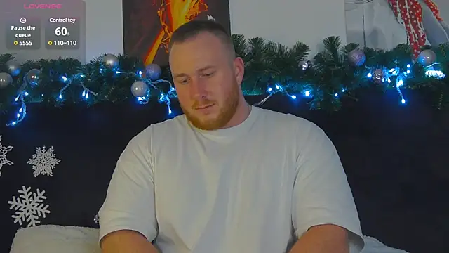 Snapshot of RoddyStill chatting on 12.23.24 RoddyStill online show from 12.23.24