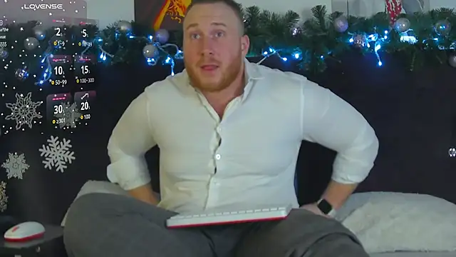 Snapshot of RoddyStill chatting on 12.24.24 RoddyStill online show from 12.24.24