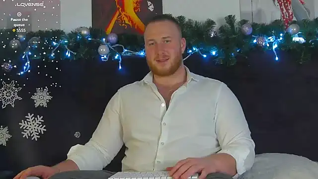 Snapshot of RoddyStill chatting on 12.24.24 RoddyStill online show from 12.24.24